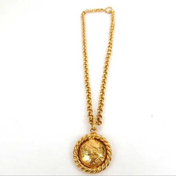 Salvatore Ferragamo Gold Chain Link Necklace - Picture 6 of 14